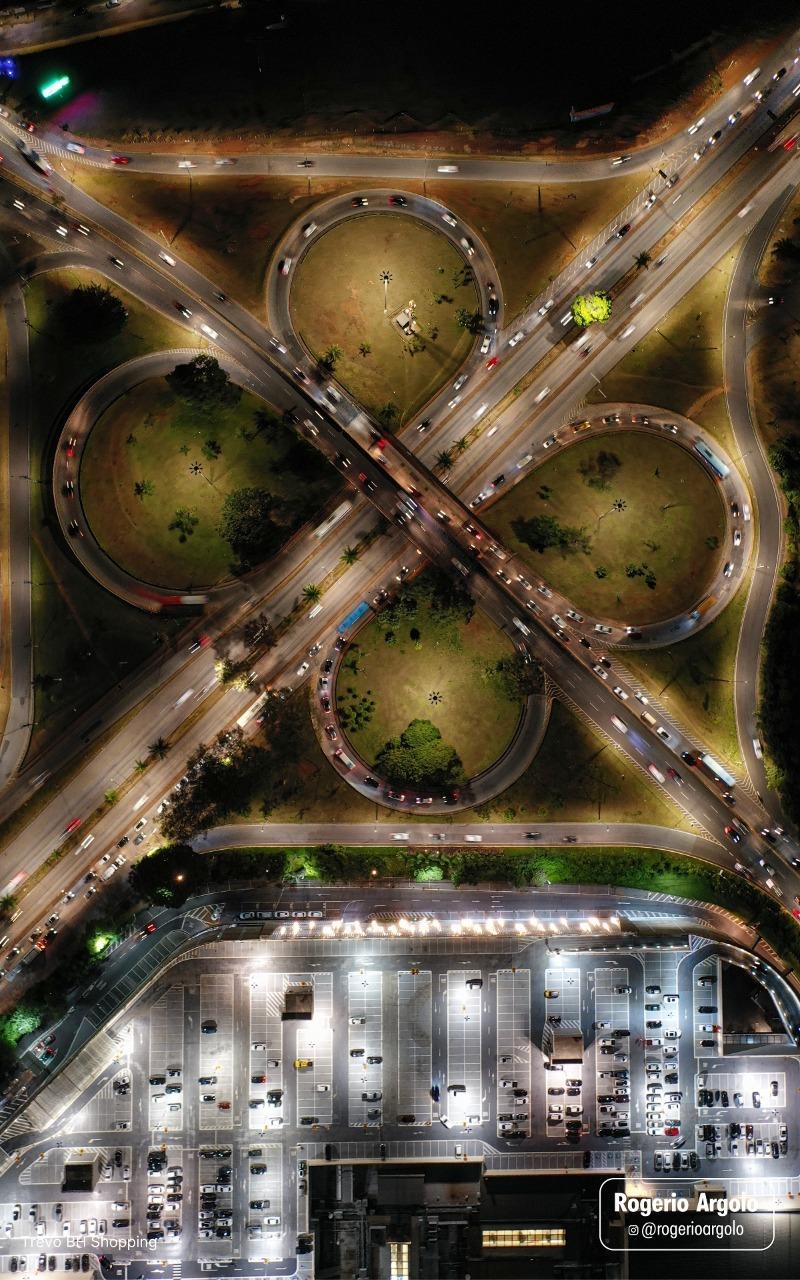 Mostra Horizontes Noturnos reúne 18 fotos aéreas de BH (Rogério Argolo / Divulgação)