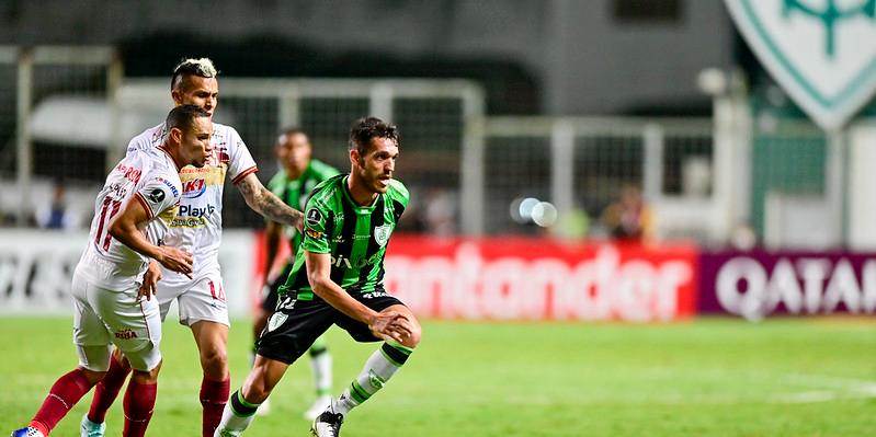 (Mourão Panda / América)