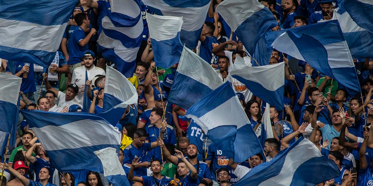 Torcida do Cruzeiro tem apoiado o time em todo jogo (Staff Images)