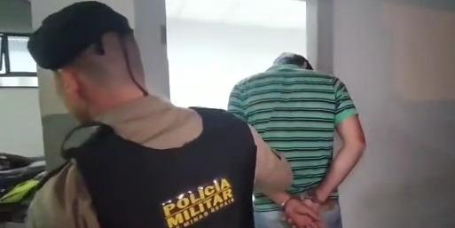 O suspeito fugiu do local após o crime, mas foi preso horas depois (Reprodução / TV Imigrantes)