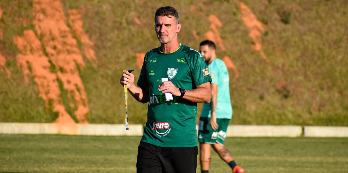 (João Zebral / América)