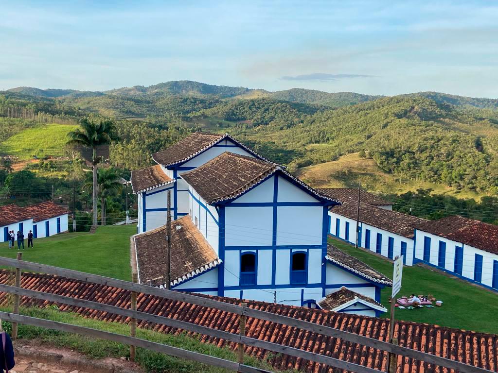 “Teimosia” de uma imagem de Cristo em voltar para uma colina fez comunidade construir no local o Santuário do Bom Jesus de Bacalhau, em Piranga (Divulgação)