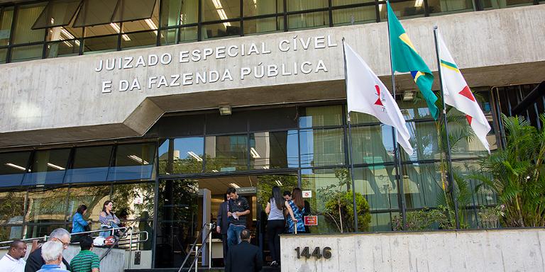 Mutirão noturno do Juizado Especial quer realizar cerca de 3 mil atendimentos em três semanas (TJMG / Divulgaçao)