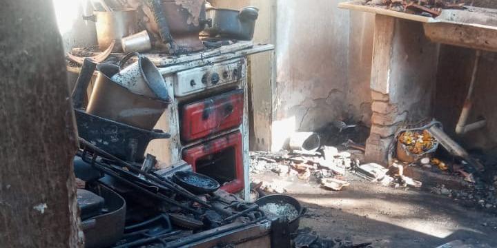 Em menos de 12 horas, bombeiros recebem dois chamados de incêndio em Caeté e em Vespasiano, na Região Metropolitana. Ninguém ficou ferido. (Corpo de Bombeiros / Divulgação)