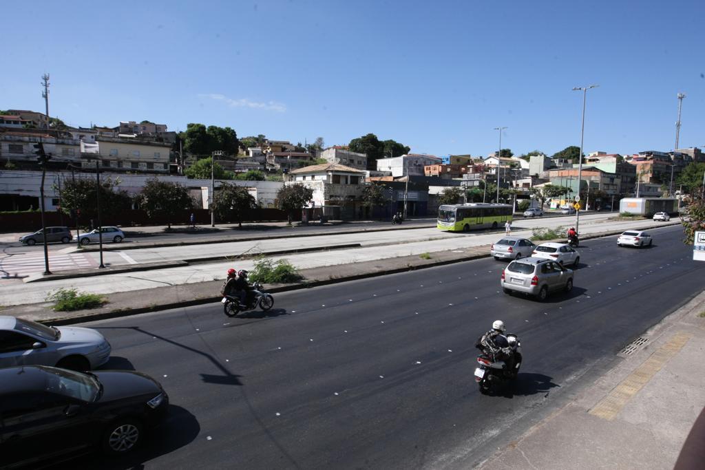 Código Brasileiro de Trânsito determina que a prefeitura, por exemplo, não libere a via sem sinalização após obras. (Valéria Marques / Hoje em Dia)