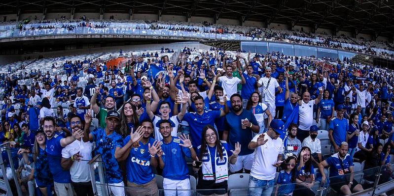 Torcida tem demonstrado apoio ao projeto gerido por Ronaldo (Staff Images)