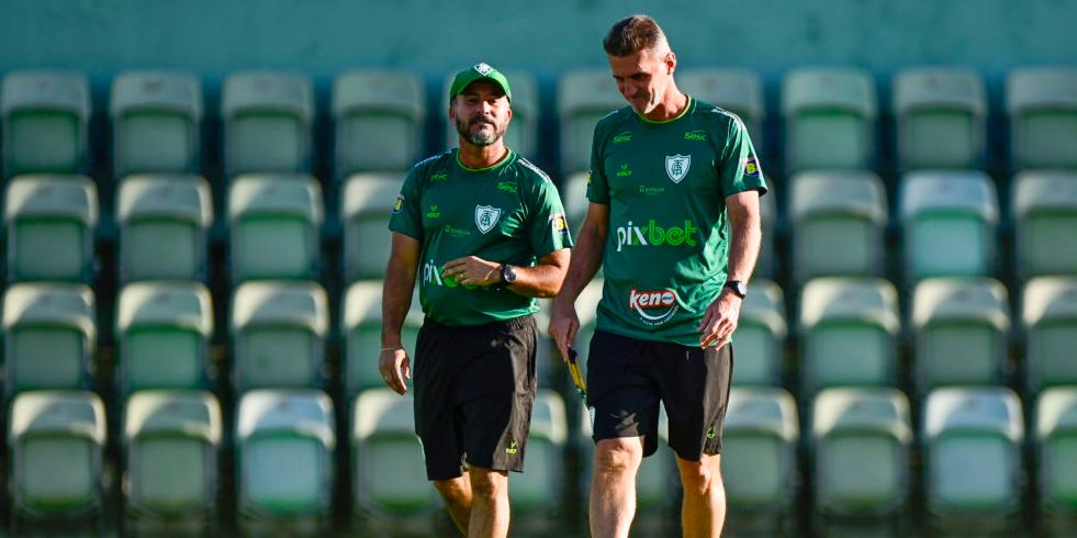 Mancini inicia, nesta terça-feira, preparação para jogo diante do Flamengo (Mourão Panda / América)