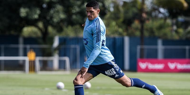 Jogador esteve fora do último jogo por desgaste muscular (Gustavo Aleixo/Cruzeiro)