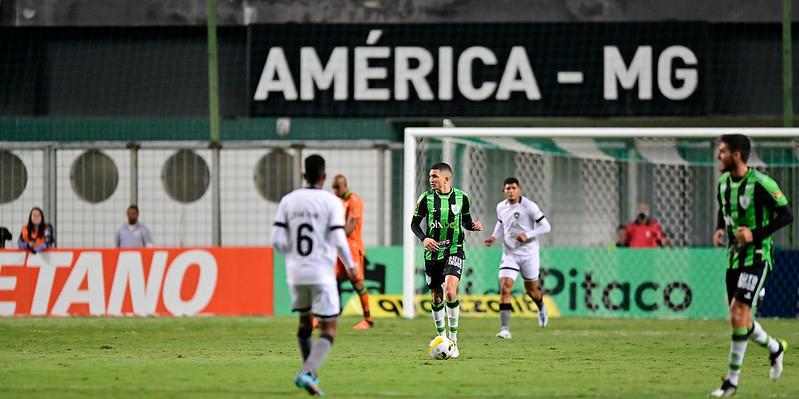 (Mourão Panda/América)