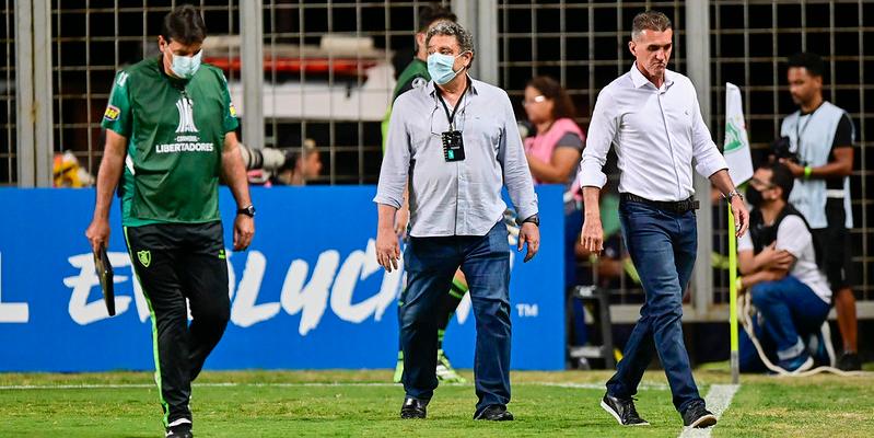 Dirigente americano reforçou confiante no trabalho do atual comandante do Coelho (Mourão Panda / América)