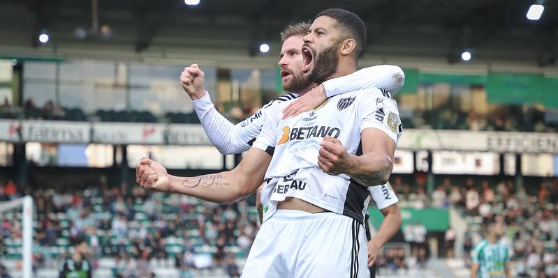 Com gols de Hulk e Sasha, Atlético bateu Juventude no Brasileirão (Pedro Souza / Divulgação)