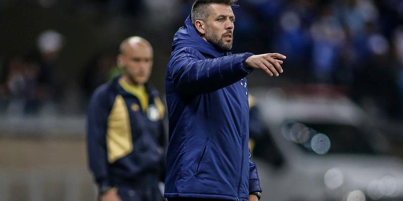 Treinador uruguaio ressaltou importância de Cruzeiro se manter focado no Brasileirão (Divulgação / Cruzeiro)
