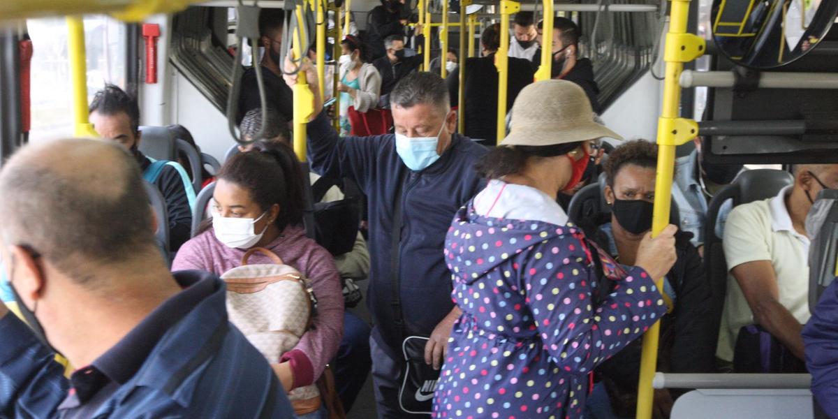 Prefeitura de BH admite lotação em linhas de ônibus nesta terça-feira  (Lucas Prates / Hoje em Dia)