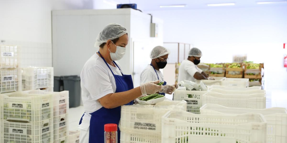 Cerca de 42 instituições são beneficiadas ativamente com o Banco de Alimentos da PBH (Divulgação PBH)