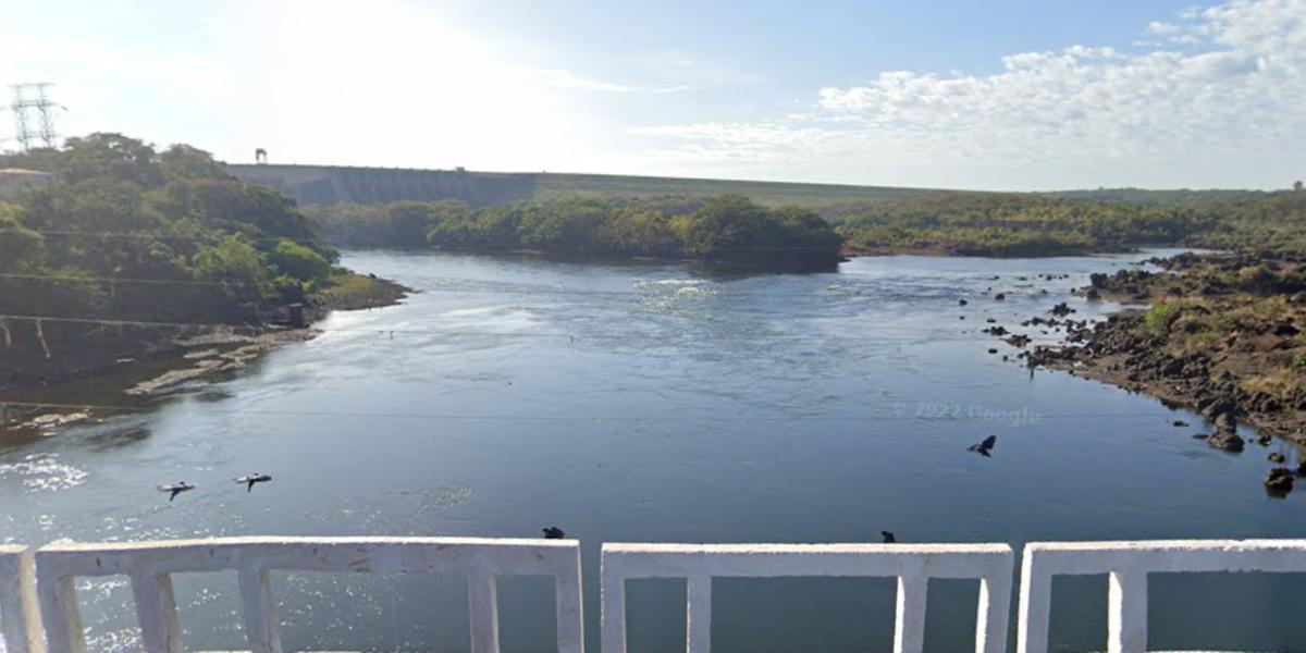 Acidente ocorreu no Rio Grande, próximo à divisa entre Minas Gerais e São Paulo  (Google Street View / Reprodução)