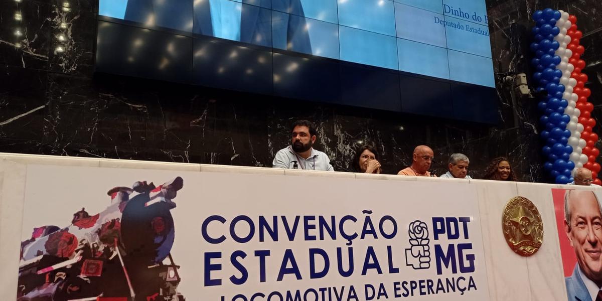 (Clara Mariz)