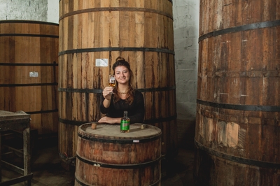 Bruna Brandão, fundadora da marca Jambruna: "Nossa cachaça é premiada internacionalmente e precisamos valorizá-la mais em nosso território" (Bruna Brandão)