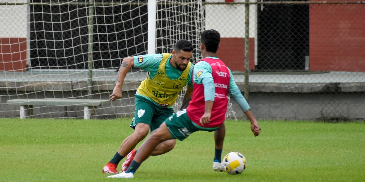 (João Zebral/América)