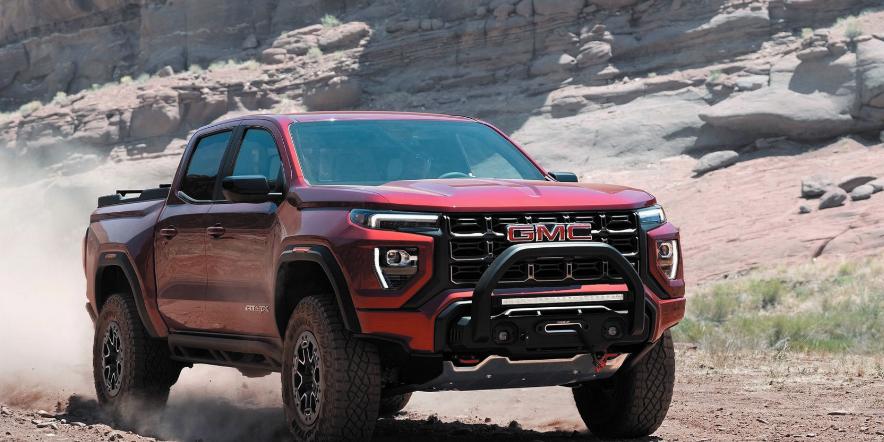 Nova geração da GMC Canyon ganha visual moderno e mais esportividade, principalmente na versão AT4X, com apelo off-road e conta com 10 câmeras, inclusive debaixo da carroceria (Divulgação)