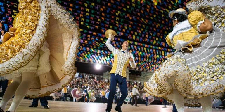 Grupo de Quadrilha Pipoca Doce, campeã em 2019, fechará o Concurso Nacional de Quadrilhas em BH, com chave de ouro no domingo (14) (Henrique Marques / PBH / Divulgação)