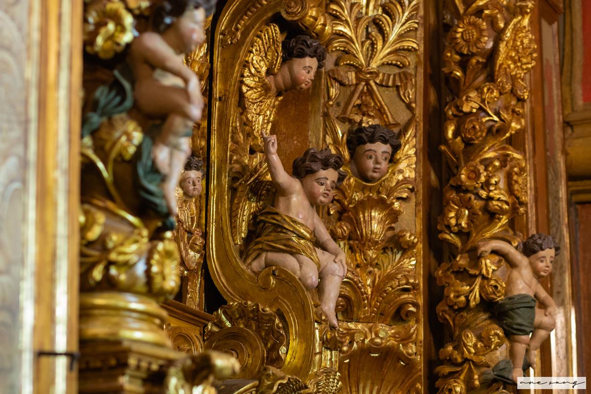 Matriz possui diversas influências artísticas, como o barroco e o rococó (Ane Souz/Prefeitura de Ouro Preto)