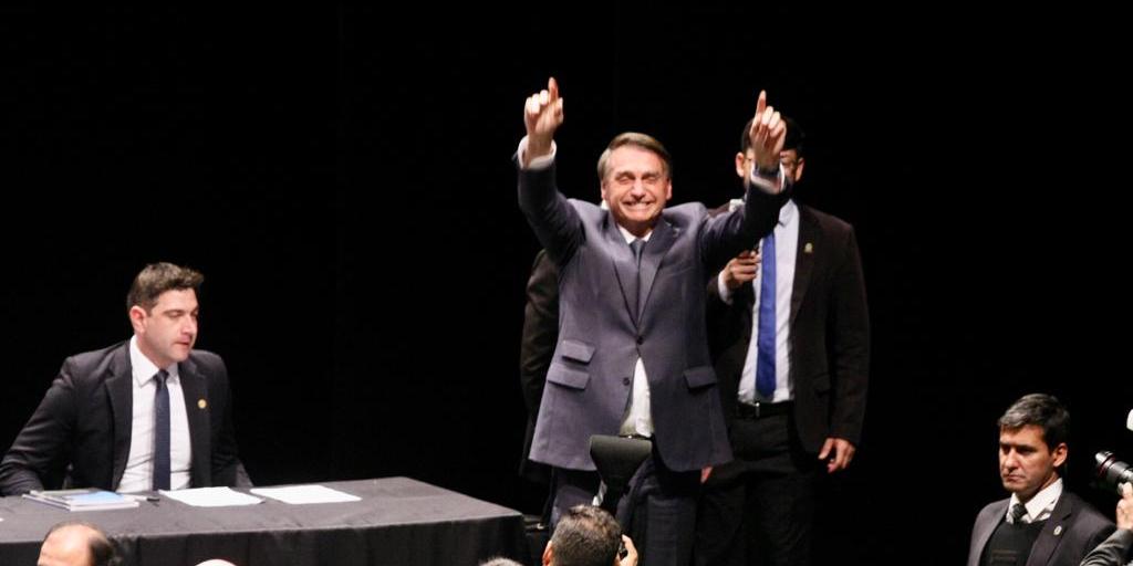 (Maurício Vieira)