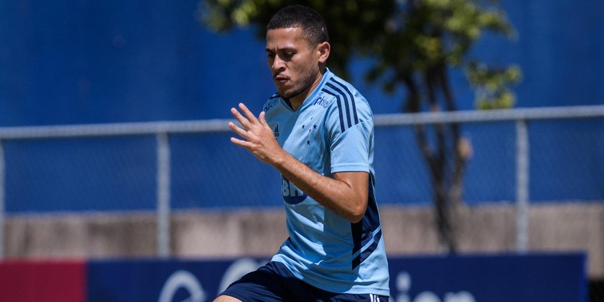 João Paulo se lesionou no dia 23 de abril (Gustavo Aleixo/Cruzeiro)
