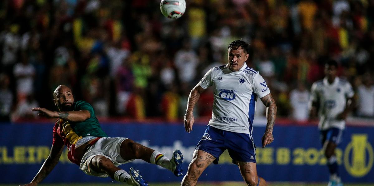 Edu e Paulo Sérgio marcaram os gols da partida (Thomás Santos/Staff Images)