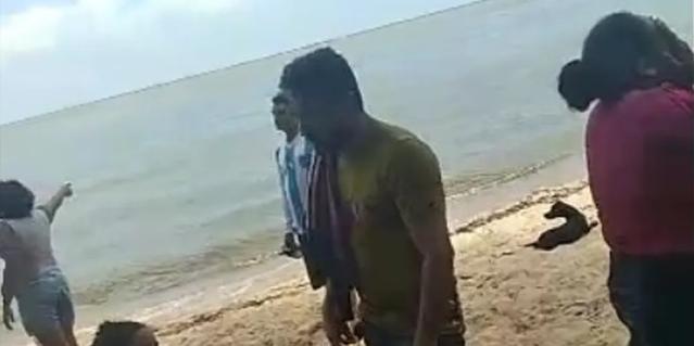 (Praia na Ilha de Cotijuba estava sendo usada para receber resgatados)
