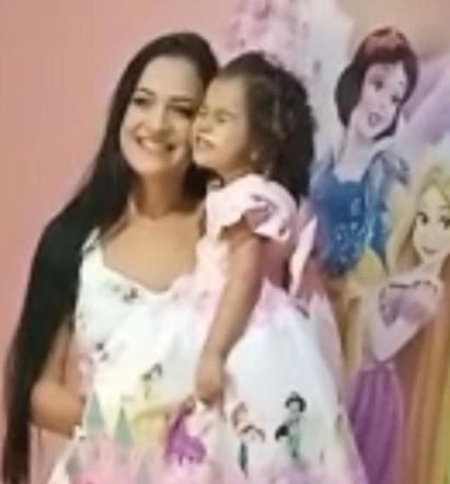 Mãe e filha saíram de Ribeirão das Neves, na Grande BH, para visitar a família em Morada Nova de Minas