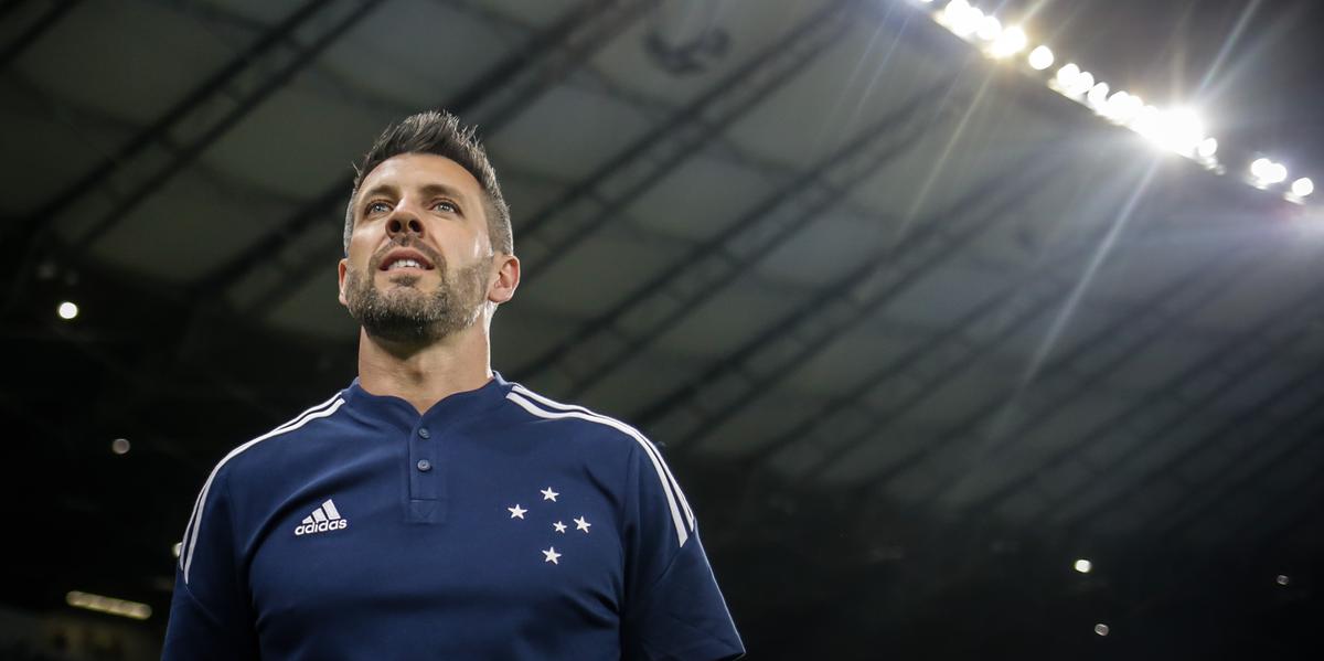 Paulo Pezzolano é um dos principais responsáveis pelo sucesso do Cruzeiro (THOMÁS SANTOS/STAFF IMAGES)
