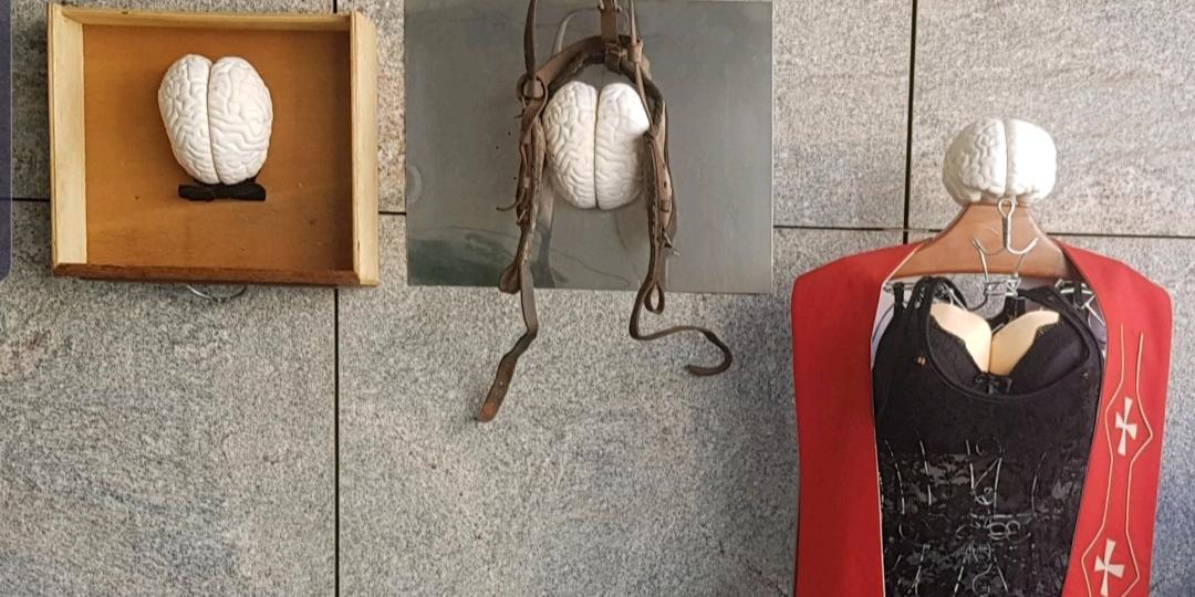 Obra "Descorpo", de Carlos Barroso na exposição Deslocamento (Carlos Barroso)