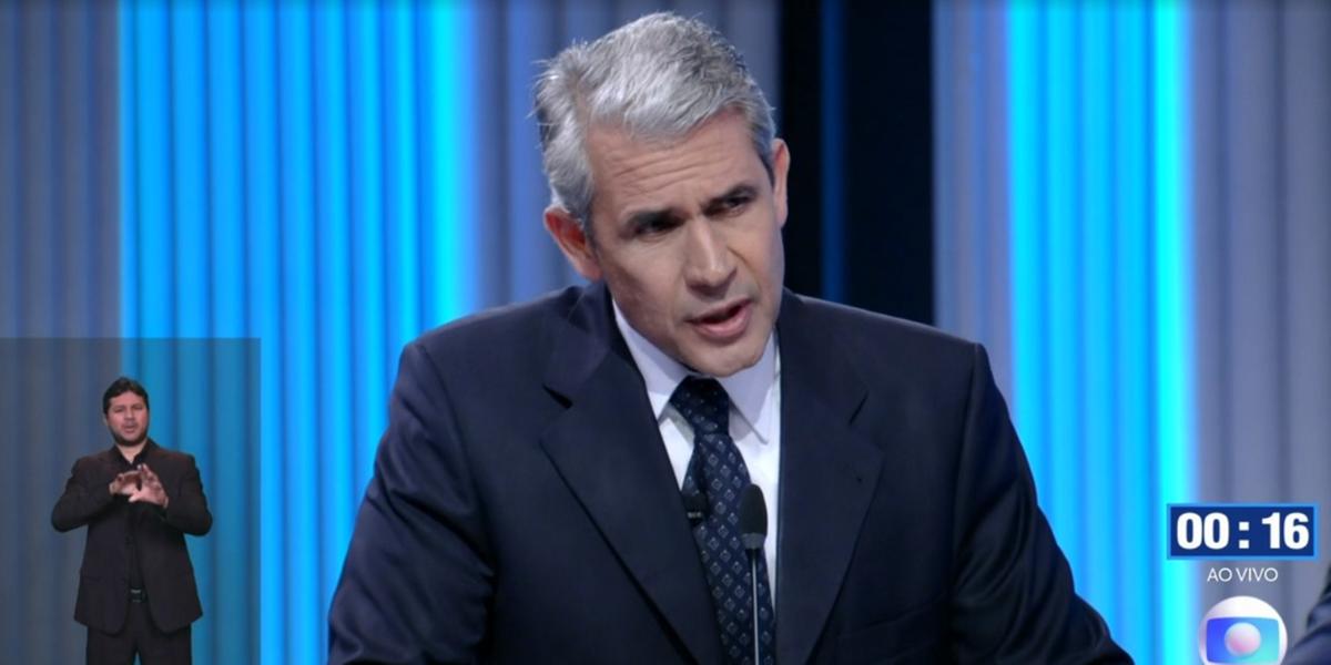 O candidato do Novo à presidência criticou a possibilidade de revogação da reforma trabalhista (TV Globo / Reprodução)