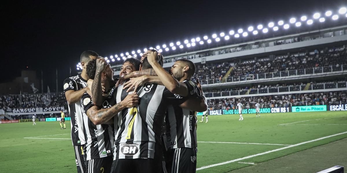 Atlético voltou a vencer na Vila Belmiro após 13 anos (Pedro Souza/Atlético)