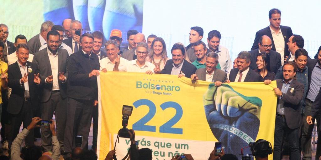 Em primeira visita a Minas após primeiro turno, Bolsonaro foi recebido aos gritos de “mito” em evento realizado pela Fiemg (Maurício Vieira/Hoje em Dia)