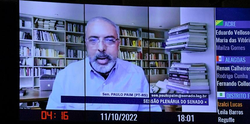Defensores do Estado democrático de direito têm o dever de combater a divulgação de notícias falsas, afirma o senador petista (Roque de Sá / Agência Senado Divulgação)