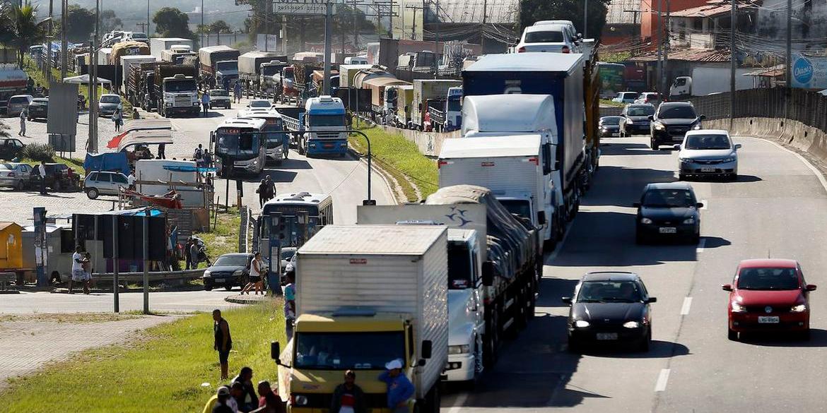 Pagamento, que ocorreria dia 22, foi antecipado (Thomaz Silva / Agência Brasil)