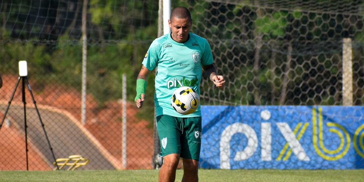 (João Zebral / América)