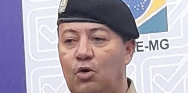 Coronel Flávio Godinho dá detalhes da prisão de mesário que, supostamente, tentava induzir os votos de eleitores 
