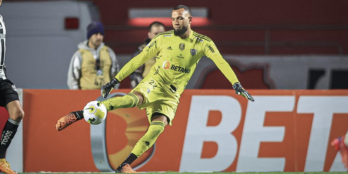 Everson ficou na bronca com o modo que arbitragem conduziu o jogo no Morumbi (Pedro Souza/Atlético)