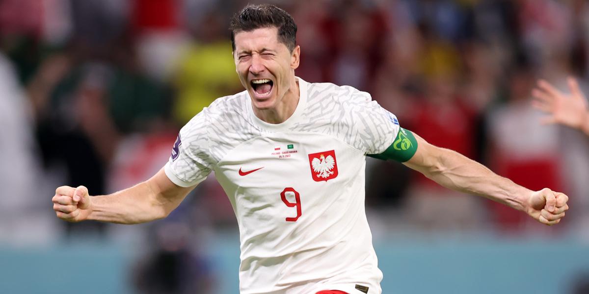 Lewandowski, o melhor jogador do mundo em 2020. O 1º polonês na