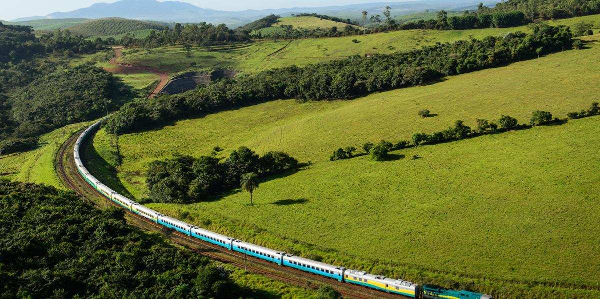 Circulação do Trem de Passageiros da Estrada de Ferro Vitória a Minas foi cancelada no sentido Belo Horizonte - Cariacica, por causa das fortes chuvas que atingiram o Espírito Santo (Vale / Divulgação)