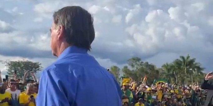 Bolsonaro está de volta ao Brasil após três meses (Redes sociais)