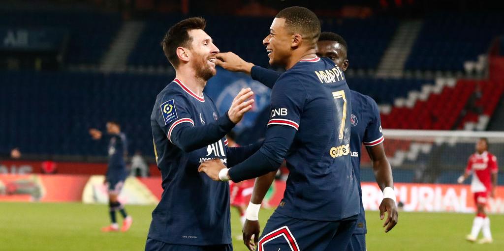 Messi e Mbappé atuam juntos no PSG, da França (Divulgação/FIFA)