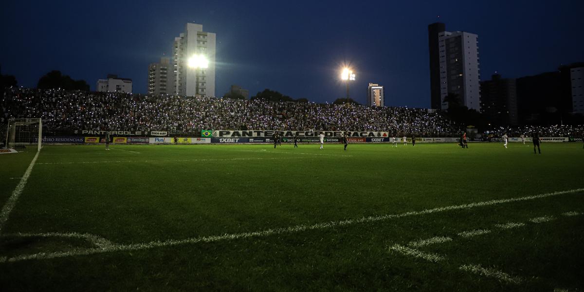 O "Mamudão", do Democrata-GV, é um dos estádios interditados pela FMF (Pedro Souza/Atlético)