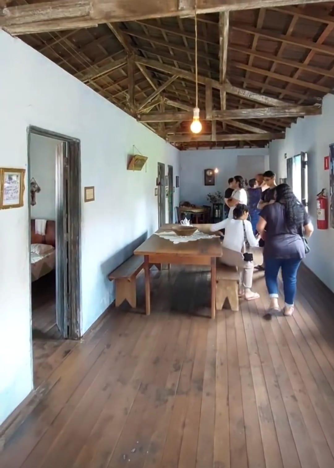 Casa Pelé recebe turistas no último dia do ano (Reprodução / Instagram Prefeitura de Três Corações)