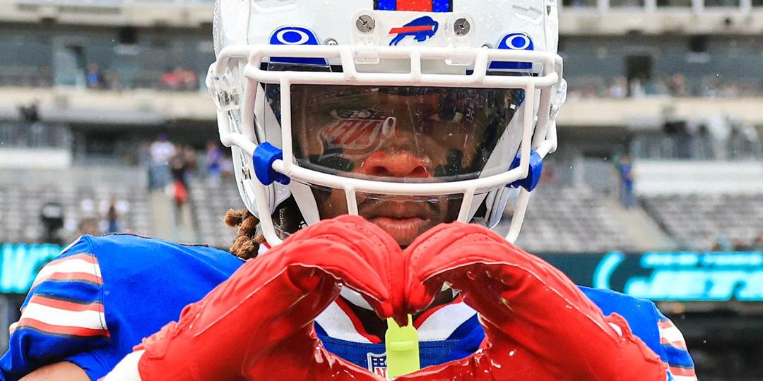 Damar Hamlin segue em estado crítico, mas evoluindo constantemente (Divulgação/Buffalo Bills)