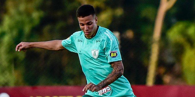 (Mourão Panda / América)