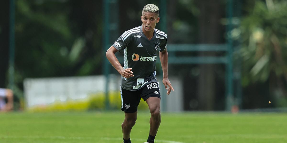 Pedrinho pode começar a temporada como titular do Atlético (Pedro Souza/Atlético)