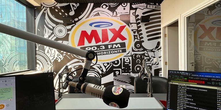 Para quem deseja ouvir a Rádio Mix FM BH, ela está na sintonia 90.3 FM (Rádio Mix FM BH)
